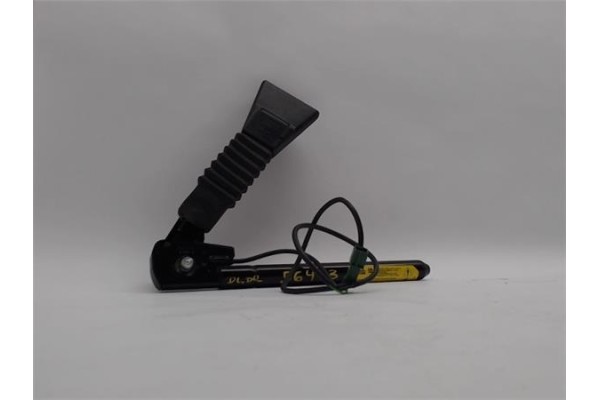 Recambio de anclaje cinturon delantero derecho para opel zafira a 1.8 16v referencia OEM IAM 90560656 5633086407A 