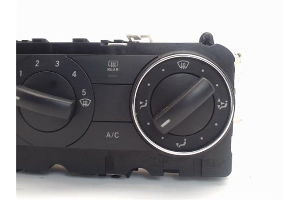 Recambio de mandos calefaccion / a.a. para mercedes-benz clase a (bm 169) 1.5 a 150 (169.031) referencia OEM IAM A1699000900  