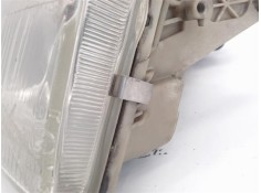 Recambio de faro delantero izquierdo para peugeot 205 berlina referencia OEM IAM 084388  