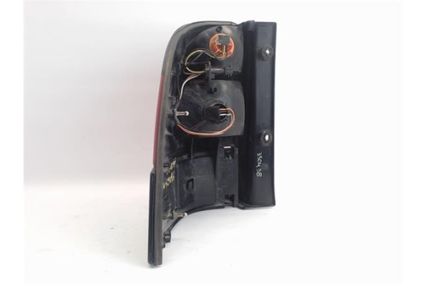 Recambio de piloto trasero derecho para saab 9-5 berlina referencia OEM IAM 4564464  