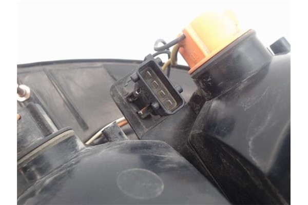 Recambio de piloto trasero derecho para saab 9-5 berlina referencia OEM IAM 4564464  