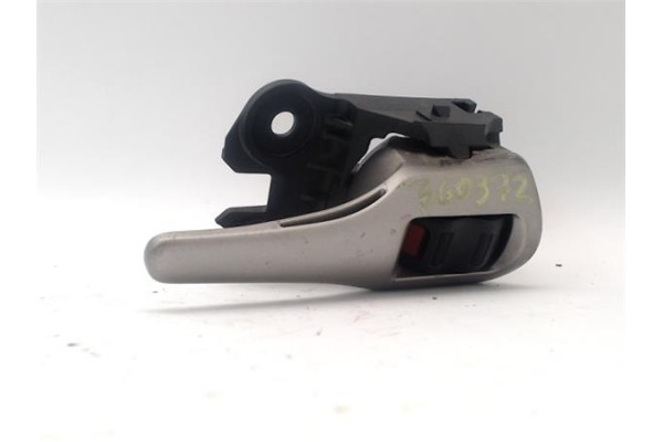 Recambio de manilla int. puerta delantero derecha para toyota auris (e15) 2.0 d-4d referencia OEM IAM 6920512220B4  