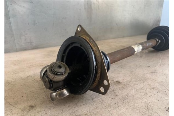 Recambio de palier delantero izquierdo para renault trafic ii combi 1.9 29 combi6 acristalado parcial referencia OEM IAM   
