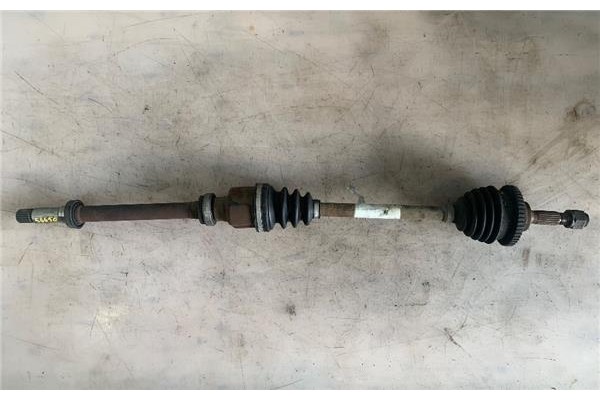 Recambio de palier delantero izquierdo para peugeot 206 + 1.4 básico referencia OEM IAM   