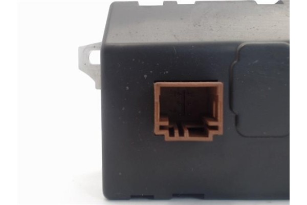 Recambio de reloj horario para citroen c-elysée 1.6 exclusive referencia OEM IAM 9813760080  