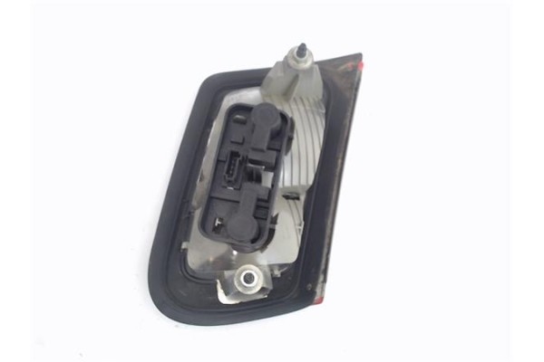 Recambio de piloto porton trasero izquierdo para saab 9-3 berlina referencia OEM IAM 12785765 25480102 