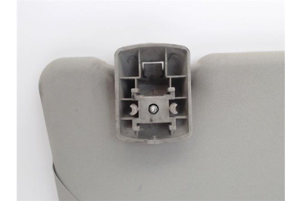 Recambio de parasol izquierdo para ford fiesta vi 1.4 tdci referencia OEM IAM 1568756  
