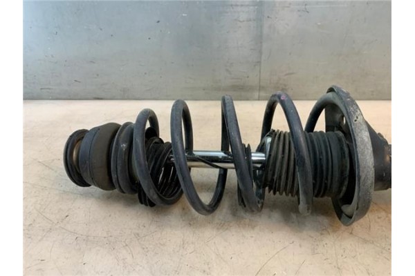 Recambio de amortiguador delantero derecho para volkswagen golf iv berlina (1j1) 1.9 tdi referencia OEM IAM 1J0413031BH  