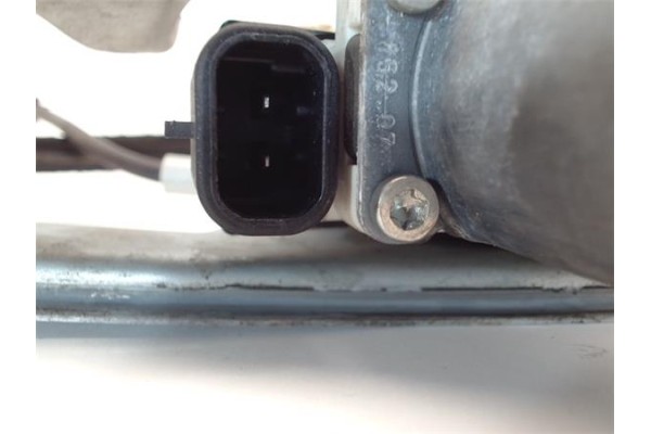 Recambio de mecanismo elevalunas delantero derecho para mitsubishi colt cz3 berl. 5 (z30a) 1.1 inform (d) referencia OEM IAM 013