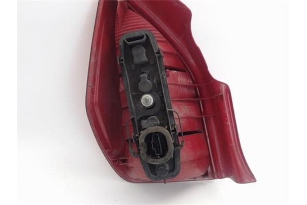Recambio de piloto trasero derecho para citroen c2 1.4 referencia OEM IAM 6351S7 2232852 6351Y0 , CITROËN