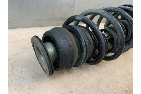 Recambio de amortiguador delantero izquierdo para volkswagen golf iv berlina (1j1) 1.9 tdi referencia OEM IAM 1J0413031BH JZW413