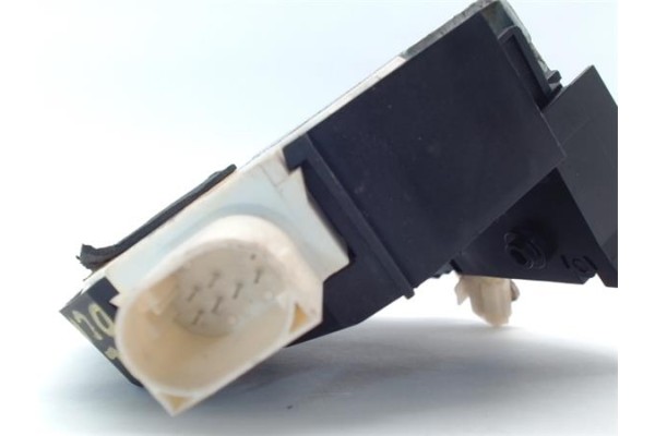 Recambio de cierre electromagnetico delantero derecho para rover rover 75 (rj) 1.8 comfort referencia OEM IAM ALR9784A  