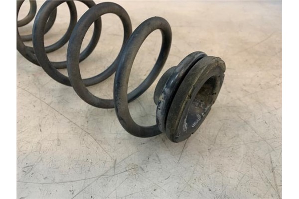 Recambio de muelle izquierdo suspension trasero para volkswagen golf iv berlina (1j1) 1.9 tdi referencia OEM IAM 1J0511115AK  