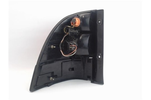 Recambio de piloto trasero derecho para saab 9-5 berlina referencia OEM IAM 4564464  