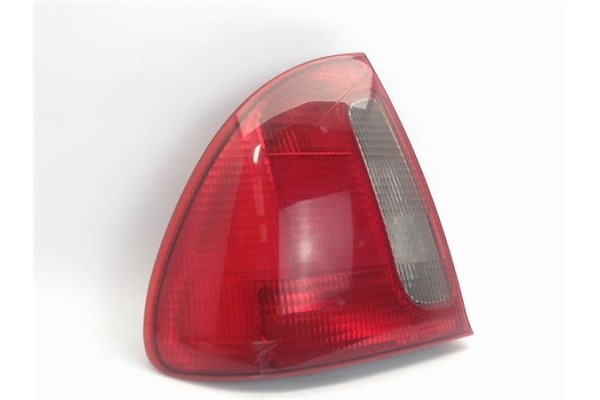 Recambio de piloto trasero izquierdo para rover 400 fastback (rt) 416 si referencia OEM IAM XFB101050  
