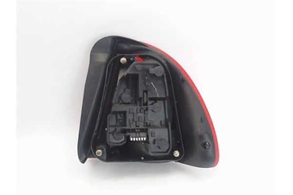 Recambio de piloto trasero izquierdo para rover 400 fastback (rt) 416 si referencia OEM IAM XFB101050  