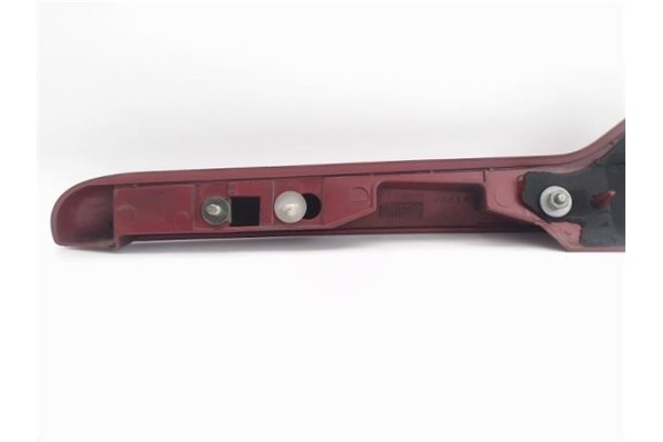 Recambio de moldura porton trasero para citroen xsara berlina 2.0 hdi 90 referencia OEM IAM 9636077077  