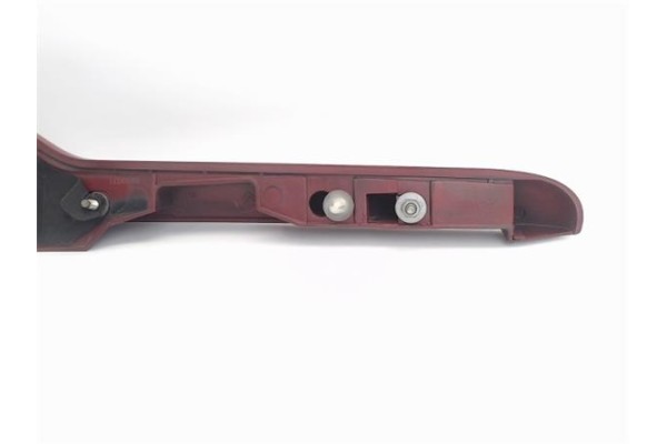 Recambio de moldura porton trasero para citroen xsara berlina 2.0 hdi 90 referencia OEM IAM 9636077077  