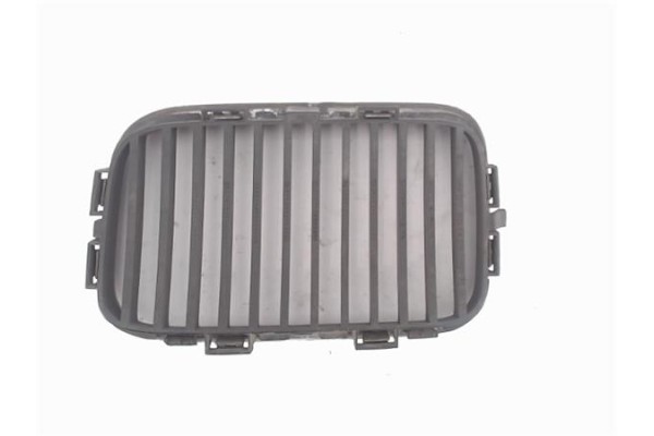 Recambio de rejilla capo para bmw serie 3 coupe (e36) referencia OEM IAM 51138122238  51138195152 , BMW