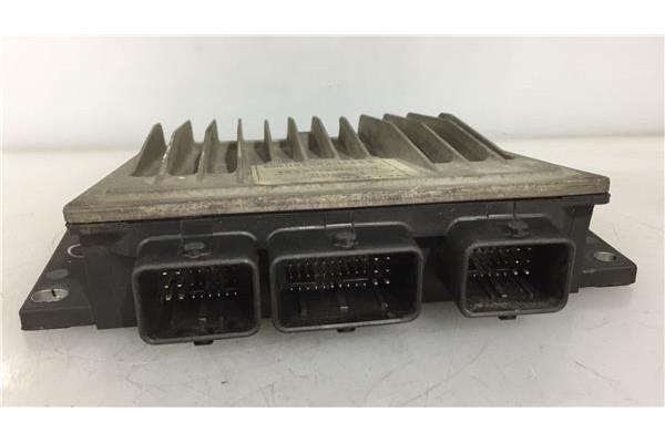 Recambio de centralita para renault clio ii fase ii (b/cb0) 1.5 authentique referencia OEM IAM 8200331477 8200374150 