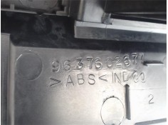 Recambio de cenicero para citroen xsara berlina 2.0 hdi 90 referencia OEM IAM 9637602677  