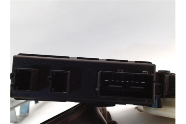 Recambio de mecanismo elevalunas delantero izquierdo para citroen c4 picasso 1.6 hdi referencia OEM IAM 9682495680  