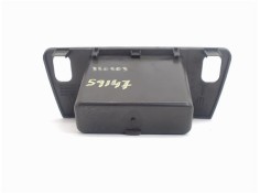 Recambio de embellecedor consola central para citroen xsara berlina 2.0 hdi 90 referencia OEM IAM 9647573077  