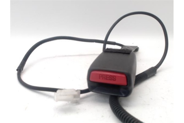 Recambio de anclaje cinturon delantero izquierdo para toyota auris (e15) 2.0 d-4d referencia OEM IAM 7323012 1ADFTV 