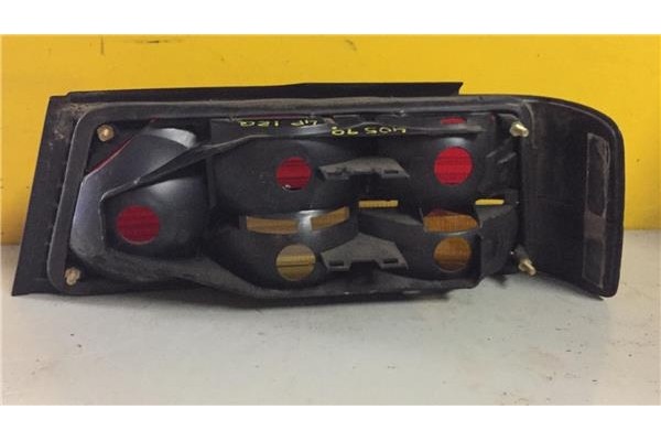 Recambio de piloto trasero izquierdo para peugeot 405 berlina 1.4 clim referencia OEM IAM   