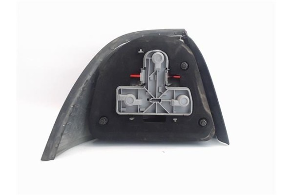 Recambio de piloto trasero derecho para saab 9-5 berlina referencia OEM IAM 5142203  