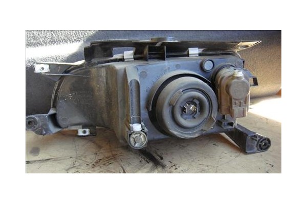 Recambio de faro delantero dcho para peugeot partner furgón (5) 1.9 d referencia OEM IAM 6205P8  