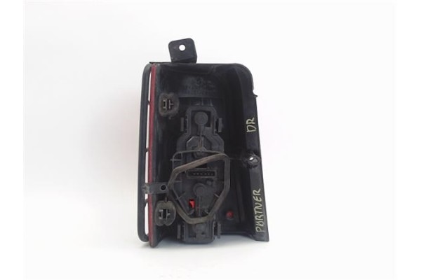 Recambio de piloto trasero derecho para peugeot partner combispace (5f) 2.0 hdi referencia OEM IAM 9657976980 9657976780 