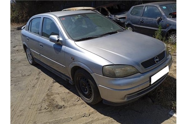 opel astra g berlina del año 2003