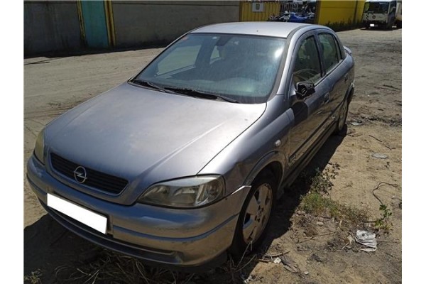 opel astra g berlina del año 2003