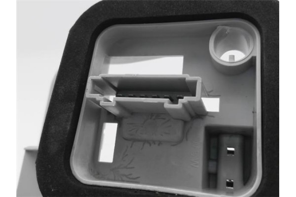 Recambio de portalámparas para volkswagen polo v (6r1) 1.4 advance referencia OEM IAM 6R0 945 257 A  