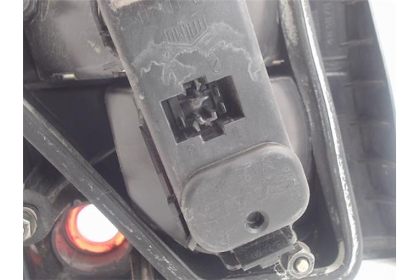 Recambio de piloto porton trasero derecho para saab 9-3 berlina referencia OEM IAM 4831178  