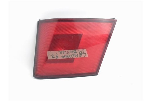Recambio de piloto porton trasero derecho para mitsubishi carisma berlina 4 (da0) referencia OEM IAM 29200203 MB952163 