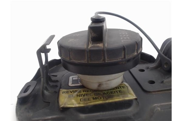Recambio de tapa exterior combustible para ssangyong rodius 2700 referencia OEM IAM 6361021002  
