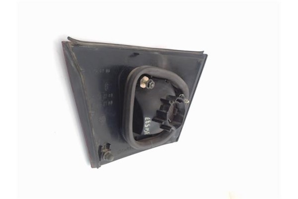 Recambio de piloto porton trasero derecho para mitsubishi carisma berlina 4 (da0) referencia OEM IAM 29200203 MB952163 