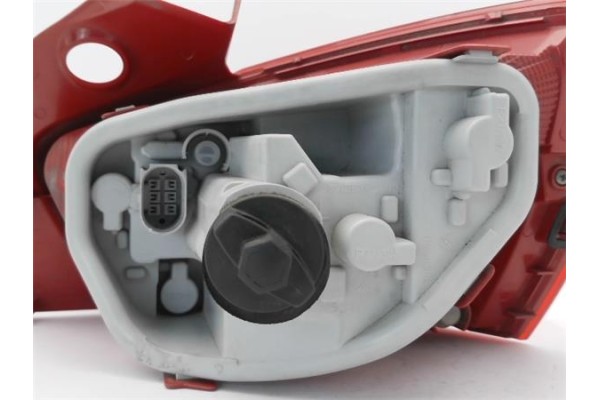 Recambio de piloto trasero izquierdo para seat ibiza berlina (6j5) 1.4 referencia OEM IAM 6J4945096H  