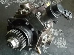 BOMBA INYECTORA 8200690744 8200804288 0445010170 