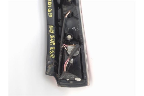 Recambio de piloto superior trasero izquierdo para tata indigo referencia OEM IAM 18770200L  