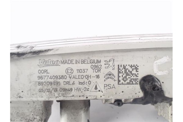 Recambio de faro delantero dcho para citroen c3 referencia OEM IAM 9677409380 89209491 814300H010 , TOYOTA | 9802795580 , PEUGEO