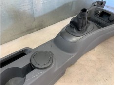 Recambio de embellecedor consola central para kia rio (jb) 1.4 16v referencia OEM IAM 846111G000XI  