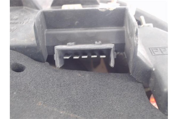 Recambio de piloto trasero derecho para ford ka (ccq) referencia OEM IAM 13N004AA  