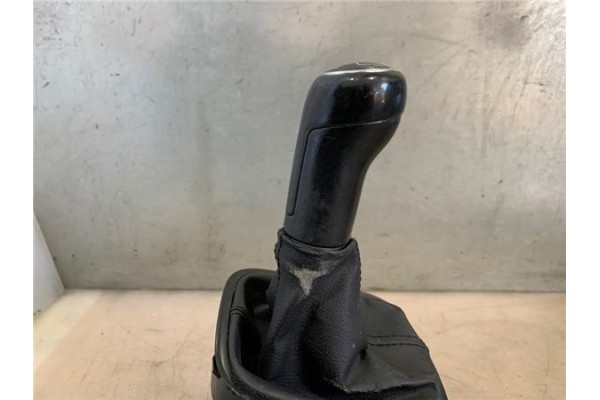 Recambio de conjunto palanca cambio velocidad para volkswagen polo v (6r1) 1.4 advance referencia OEM IAM 6Q0711050B 6R0711113M 