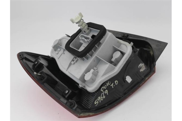 Recambio de piloto trasero derecho para volkswagen polo v (6r1) 1.4 advance referencia OEM IAM 6R0945096AH  