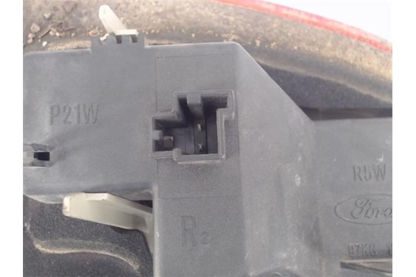 Recambio de piloto trasero derecho para ford ka (ccq) referencia OEM IAM 13N004AA  