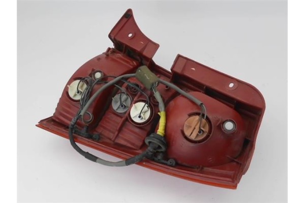 Recambio de piloto trasero izquierdo para kia picanto (sa) 1.1 referencia OEM IAM 9240107010  