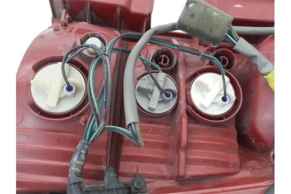 Recambio de piloto trasero izquierdo para kia picanto (sa) 1.1 referencia OEM IAM 9240107010  